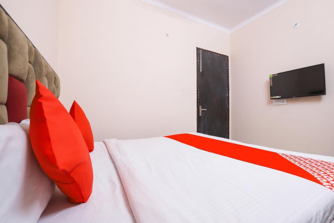 Oyo 77819 Shahdara Inn New Delhi Ngoại thất bức ảnh