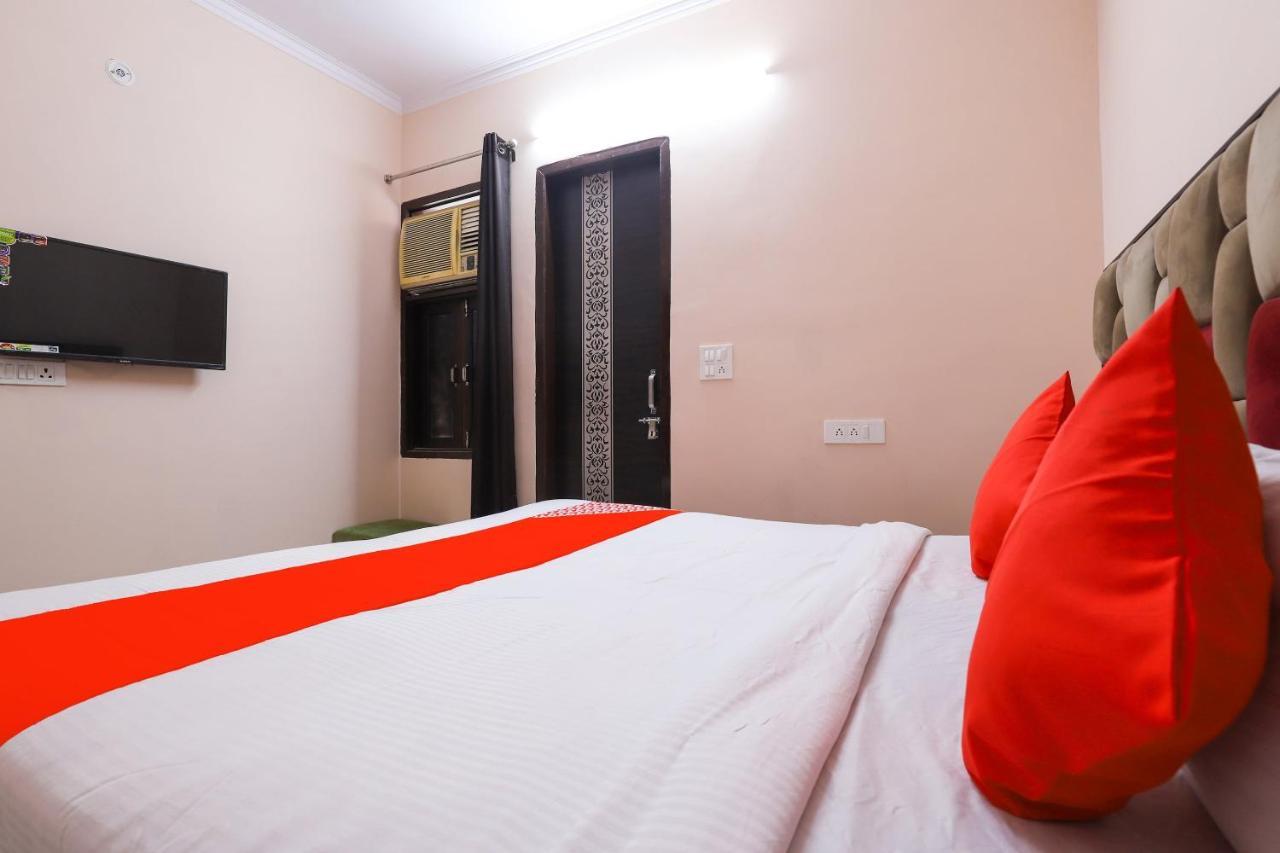 Oyo 77819 Shahdara Inn New Delhi Ngoại thất bức ảnh