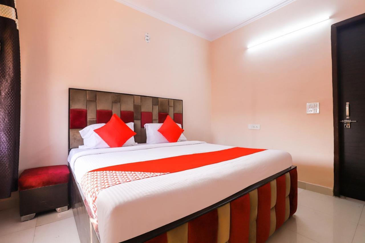Oyo 77819 Shahdara Inn New Delhi Ngoại thất bức ảnh