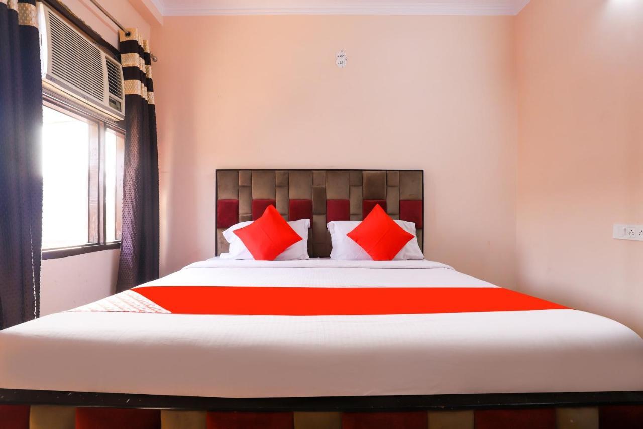 Oyo 77819 Shahdara Inn New Delhi Ngoại thất bức ảnh